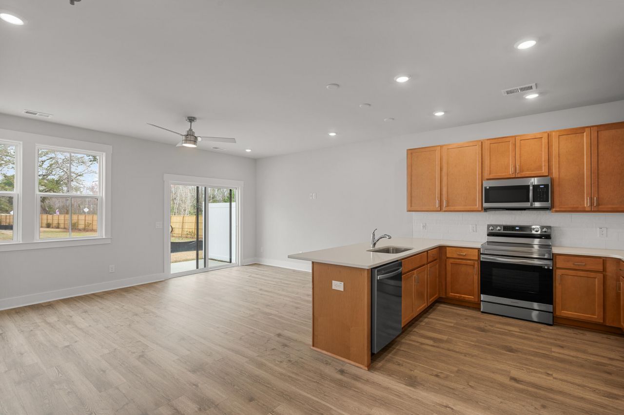 358 Bremerton Drive Photo 8