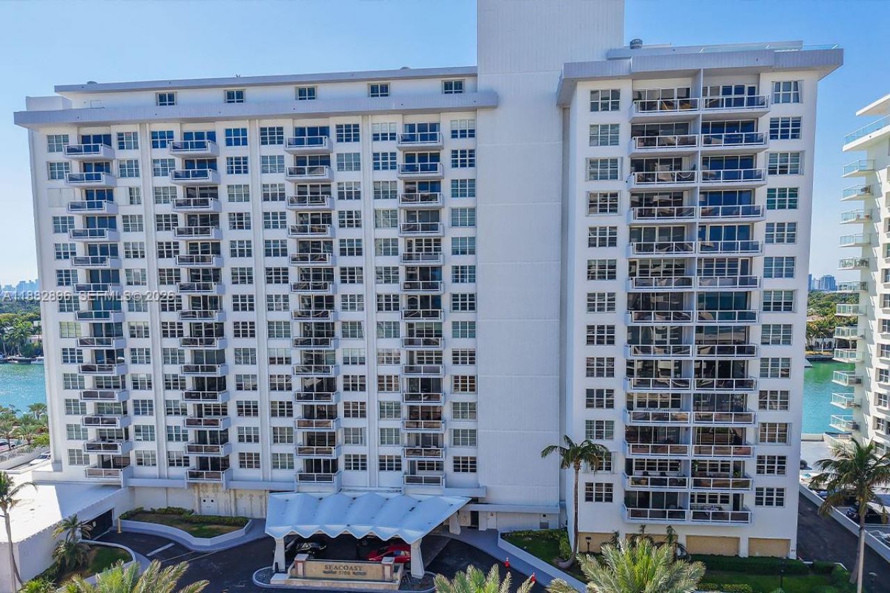 5700 Collins Ave, Unit 3M, Miami Beach, FL 33140 Photo