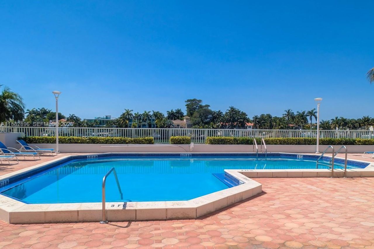 5700 Collins Ave, Unit 3M, Miami Beach, FL 33140 Photo
