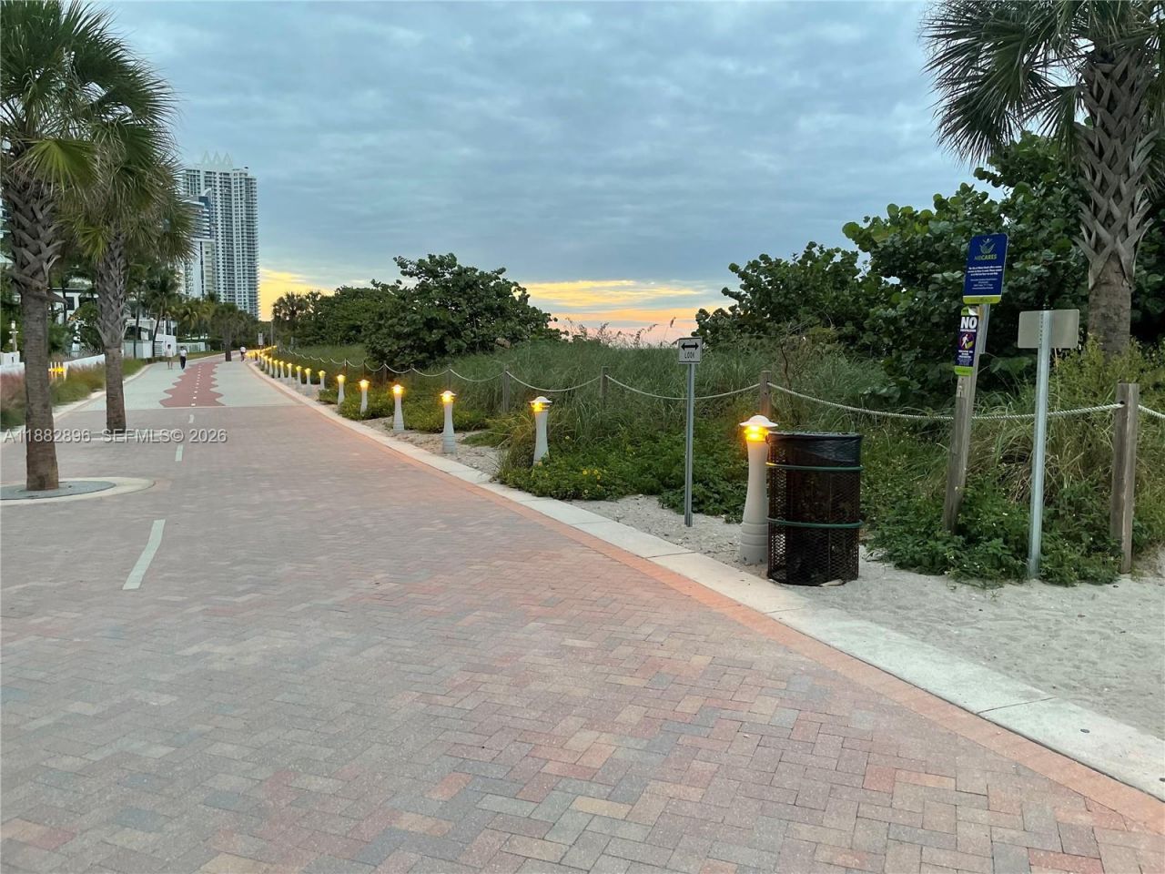 5700 Collins Ave, Unit 3M, Miami Beach, FL 33140 Photo