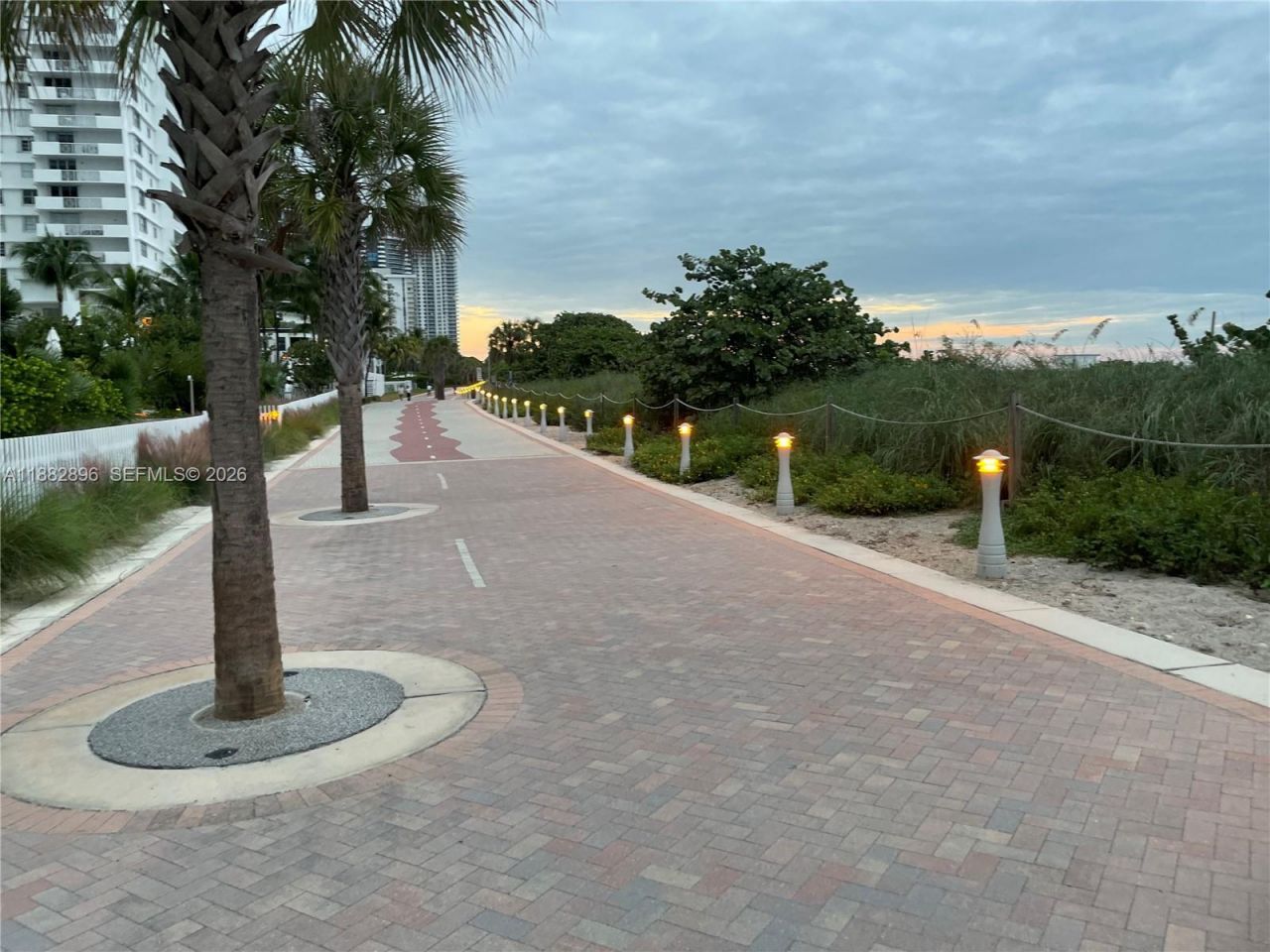 5700 Collins Ave, Unit 3M, Miami Beach, FL 33140 Photo