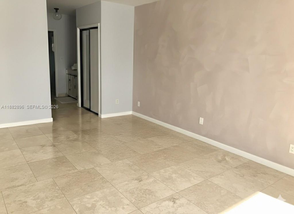 5700 Collins Ave, Unit 3M, Miami Beach, FL 33140 Photo