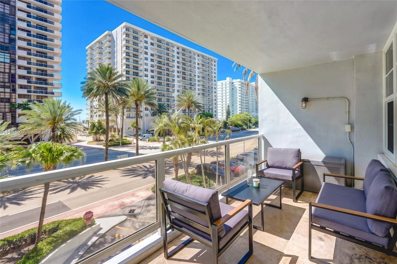 5700 Collins Ave, Unit 3M, Miami Beach, FL 33140 Photo