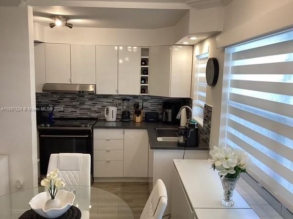 3133 S Ocean Dr, Unit 118, Hallandale Beach, FL 33009