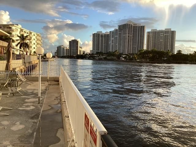 3133 S Ocean Dr, Unit 118, Hallandale Beach, FL 33009 Photo