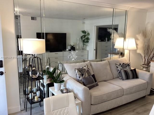 3133 S Ocean Dr, Unit 118, Hallandale Beach, FL 33009 Photo