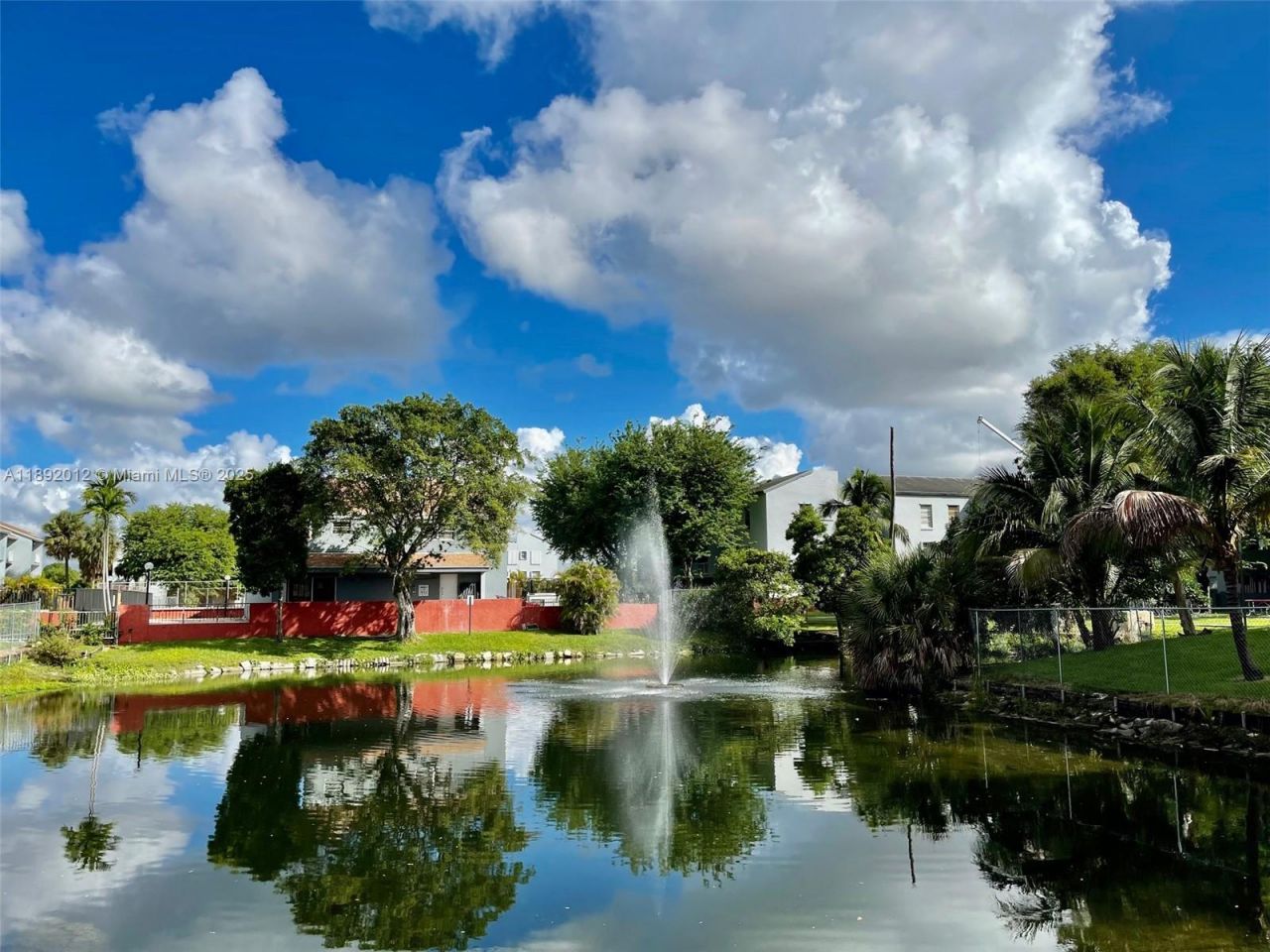 1725 W 60th St, Unit F304, Hialeah, FL 33012 Photo