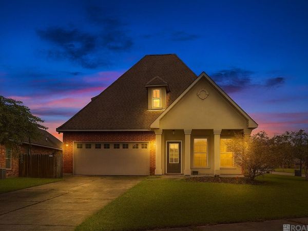 17004 Sills Dr, Prairieville, LA 70769