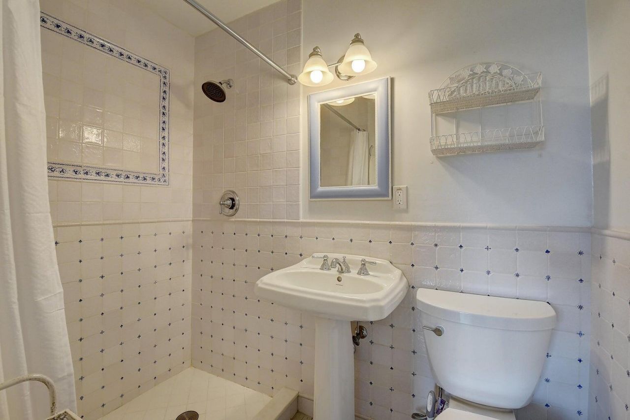 222 S Seacrest Circle, Delray Beach, FL 33444 Photo