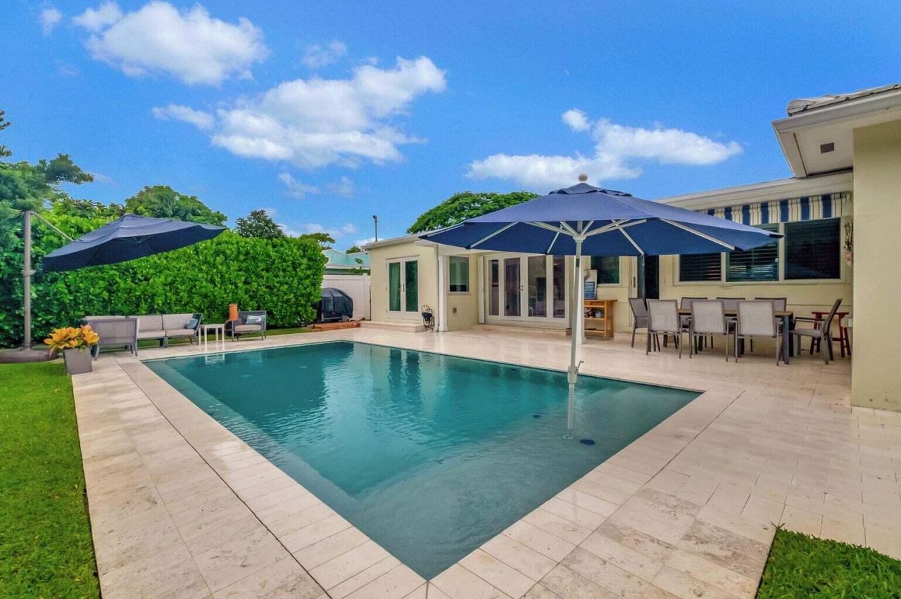 222 S Seacrest Circle, Delray Beach, FL 33444 Photo