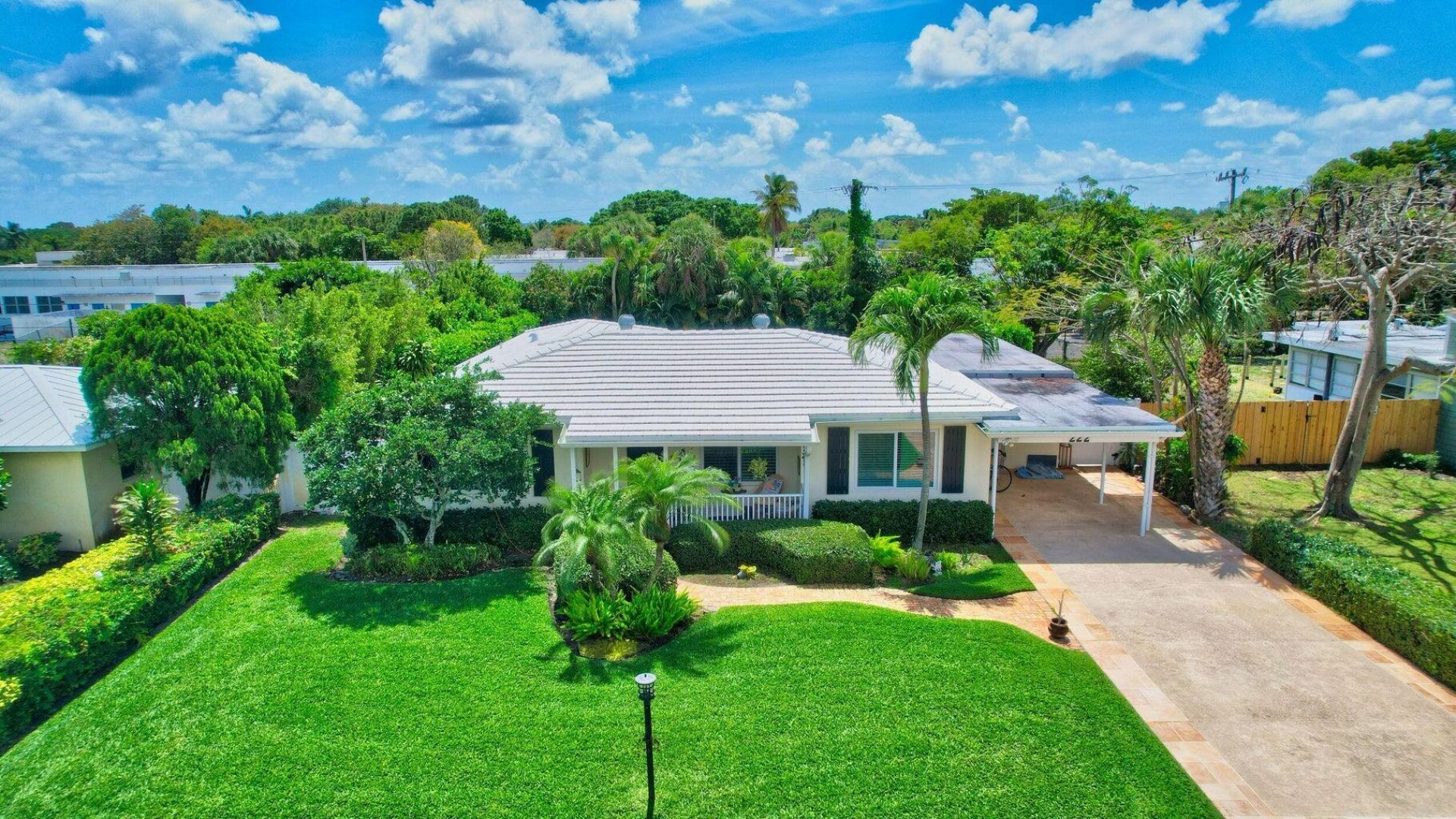 222 S Seacrest Circle, Delray Beach, FL 33444 Photo