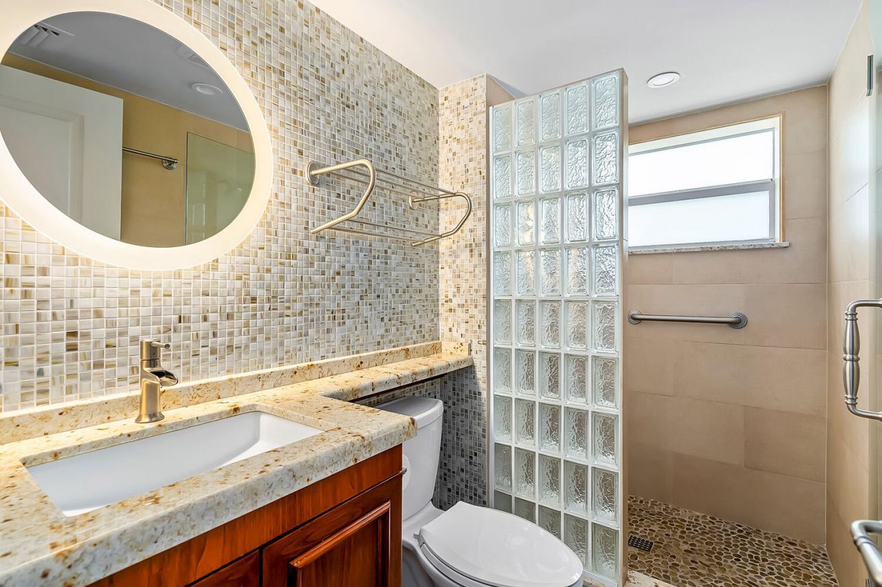 215 N Birch Road, Unit 5b, Fort Lauderdale, FL 33304 Photo