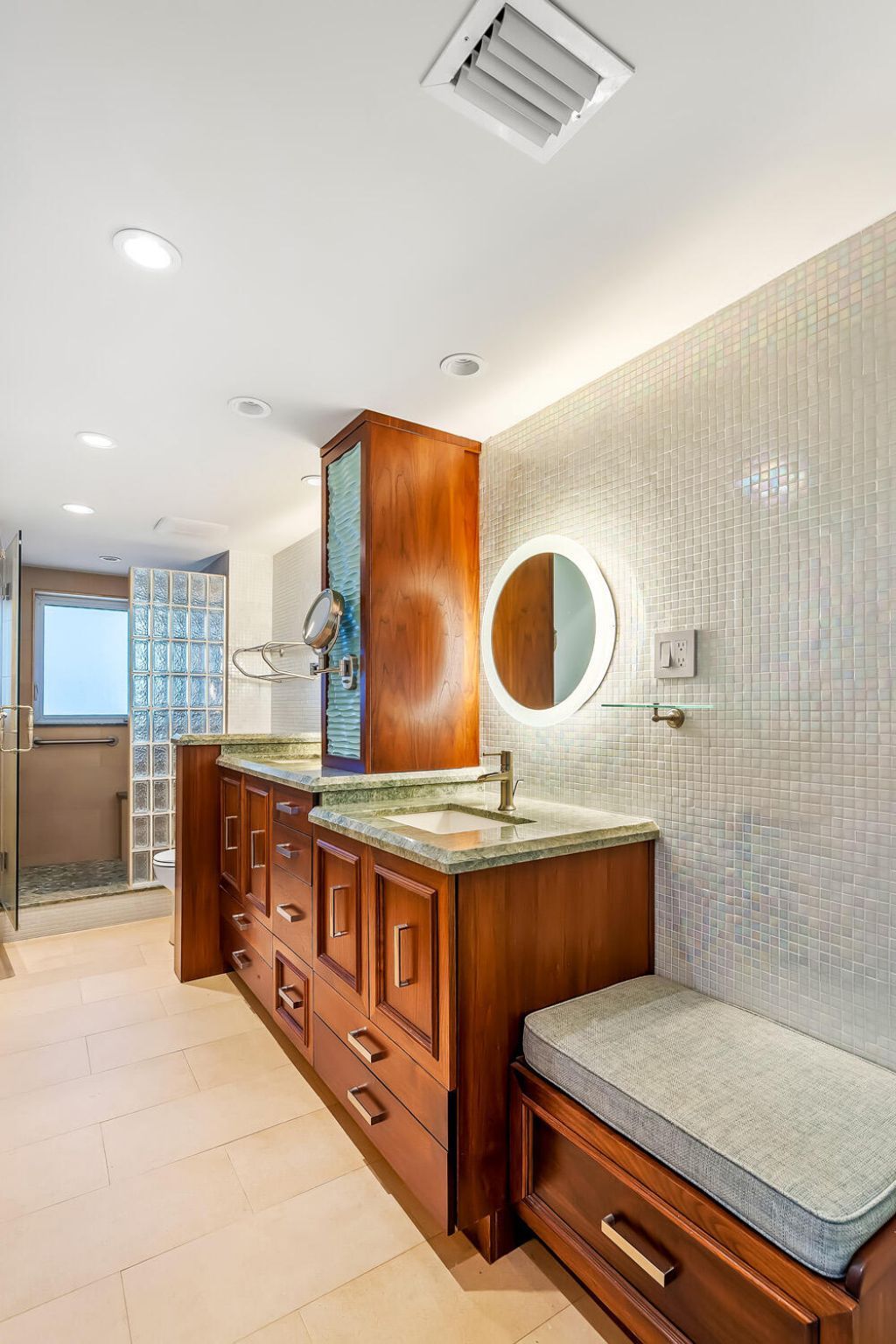 215 N Birch Road, Unit 5b, Fort Lauderdale, FL 33304 Photo