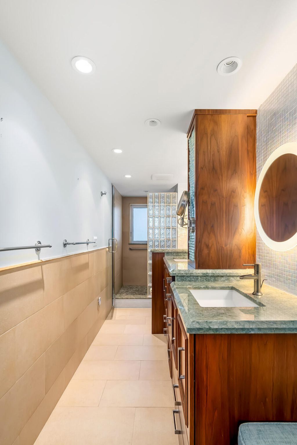 215 N Birch Road, Unit 5b, Fort Lauderdale, FL 33304 Photo