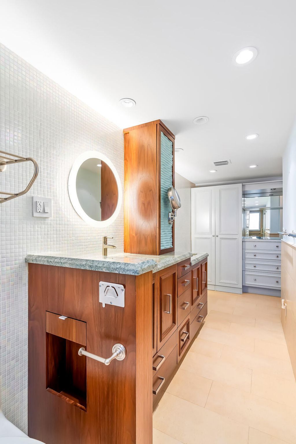 215 N Birch Road, Unit 5b, Fort Lauderdale, FL 33304 Photo