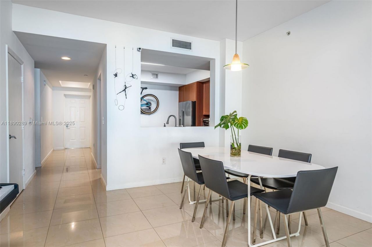 3340 NE 190th St, Unit 108, Aventura, FL 33180 Photo