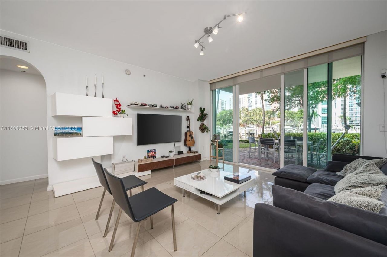 3340 NE 190th St, Unit 108, Aventura, FL 33180 Photo