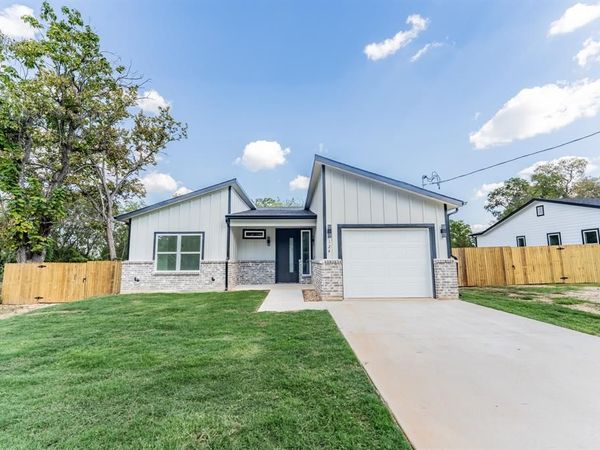 124 Goodman Street, Sulphur Springs, TX 75482