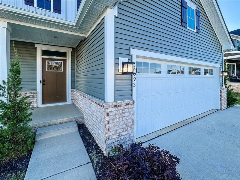 2092 Sugar Maple Drive, Kent, OH 44240 Photo 2