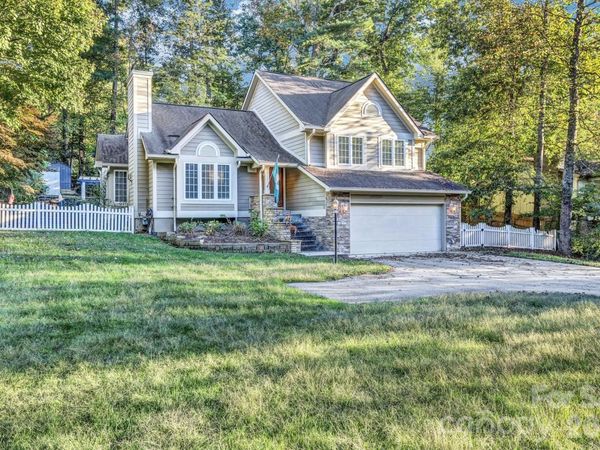 911 Fanning Bridge Road, Fletcher, NC 28732