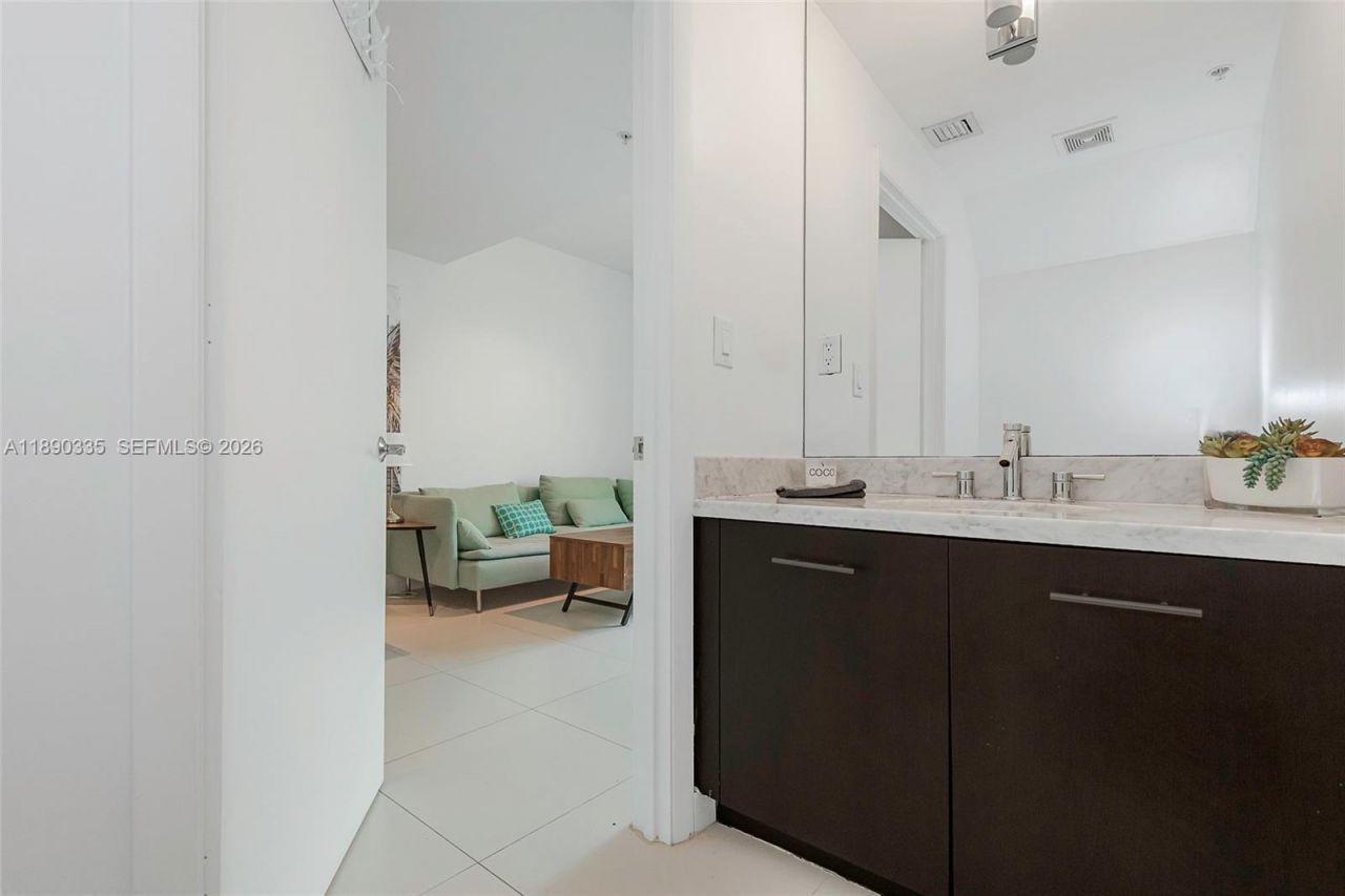 945 Jefferson Ave, Unit 103, Miami Beach, FL 33139 Photo