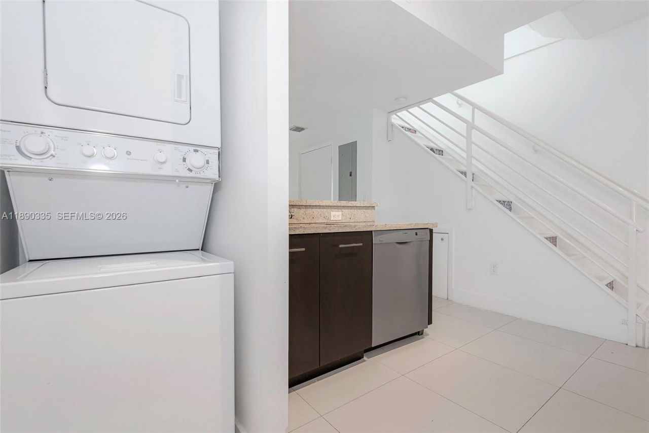 945 Jefferson Ave, Unit 103, Miami Beach, FL 33139 Photo