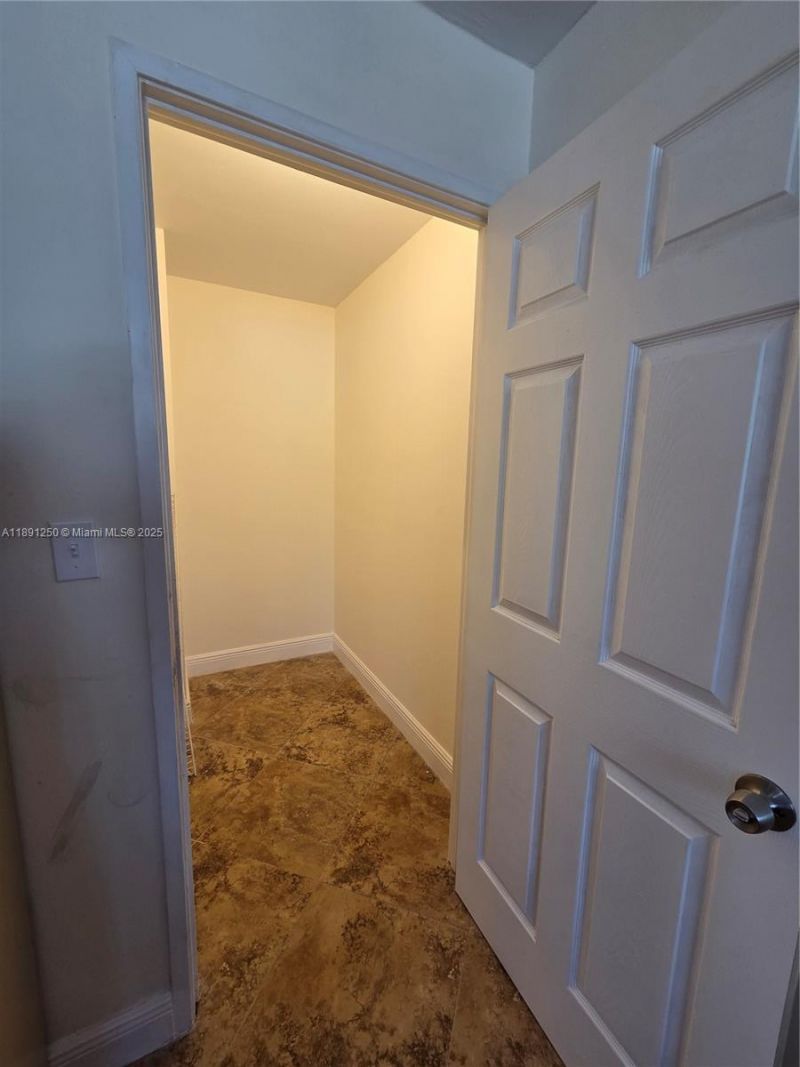 210 174th St, Unit L18, Sunny Isles Beach, FL 33160 Photo