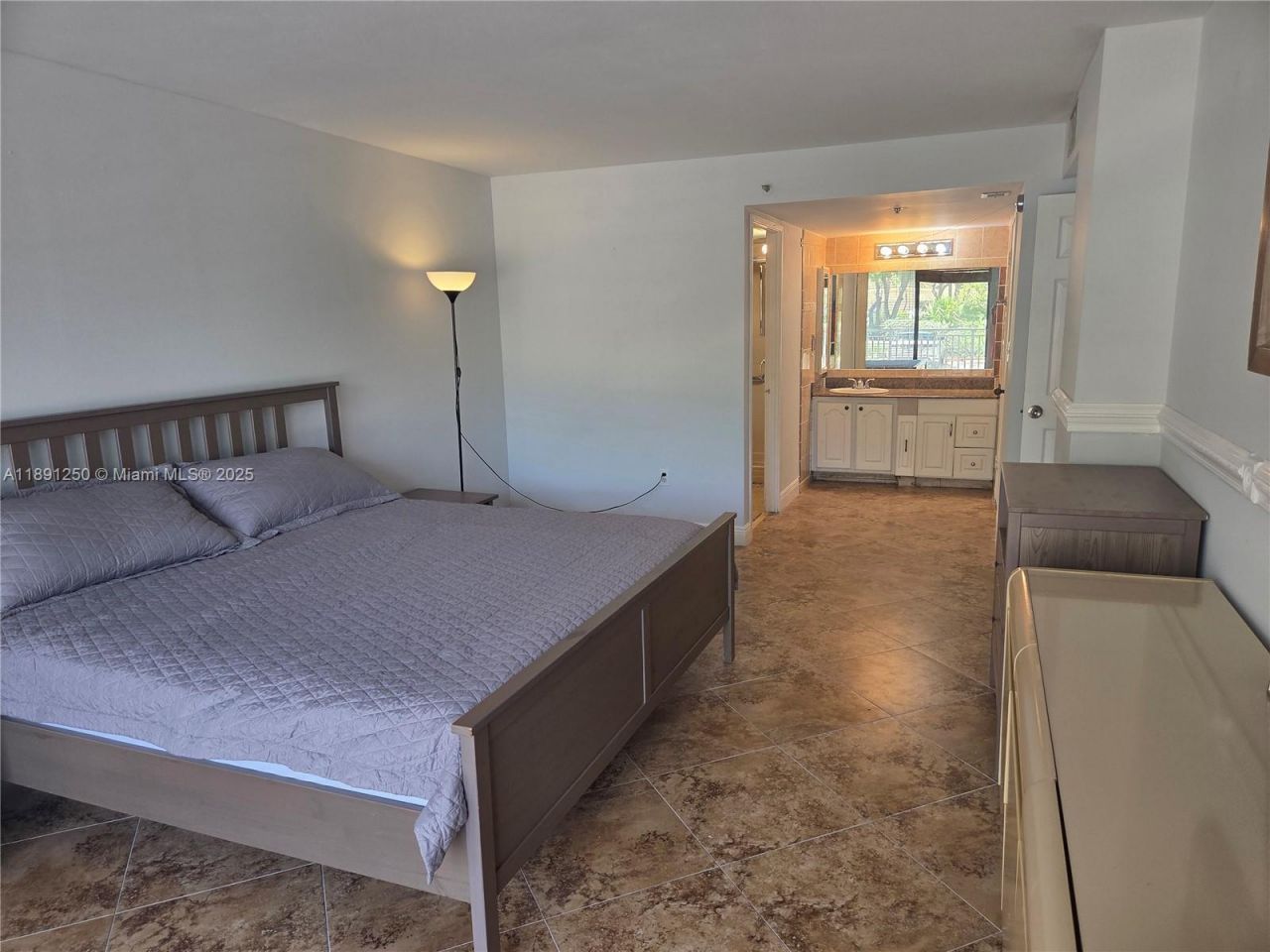 210 174th St, Unit L18, Sunny Isles Beach, FL 33160 Photo