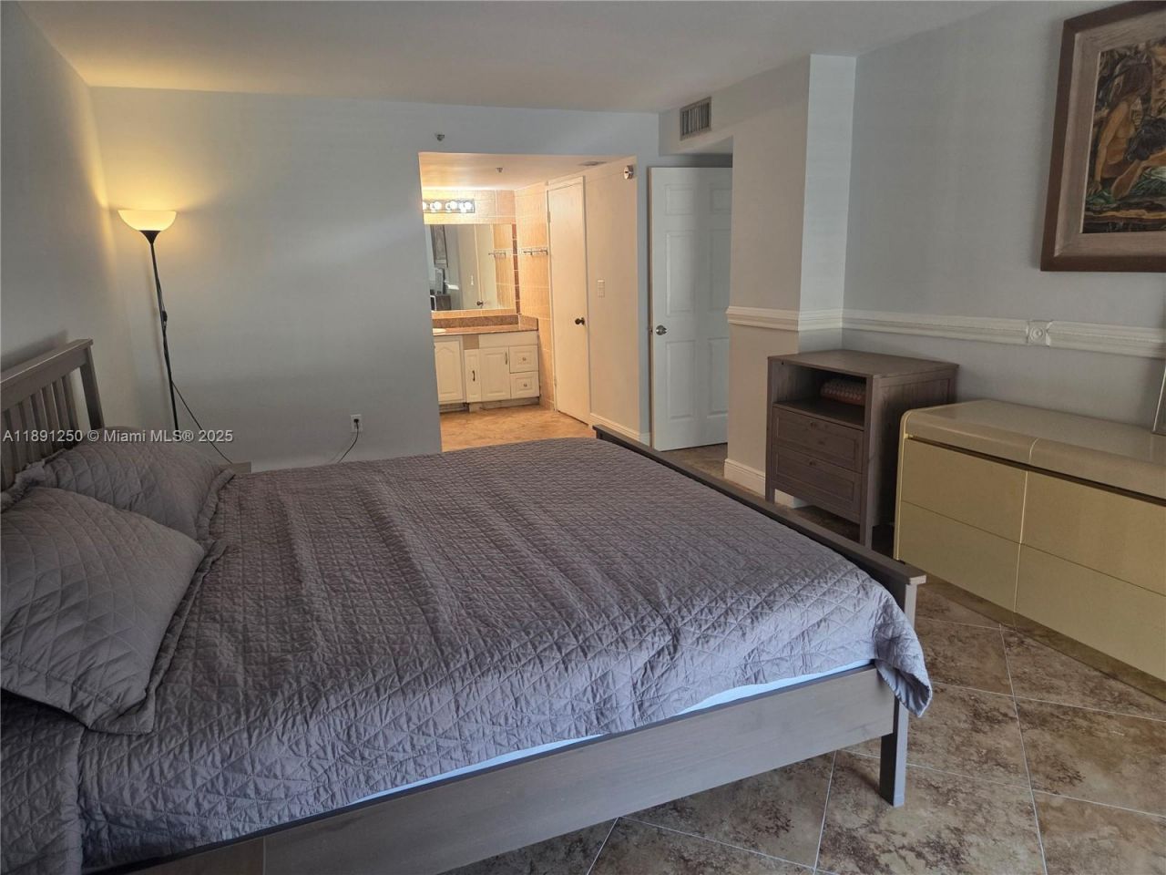 210 174th St, Unit L18, Sunny Isles Beach, FL 33160 Photo