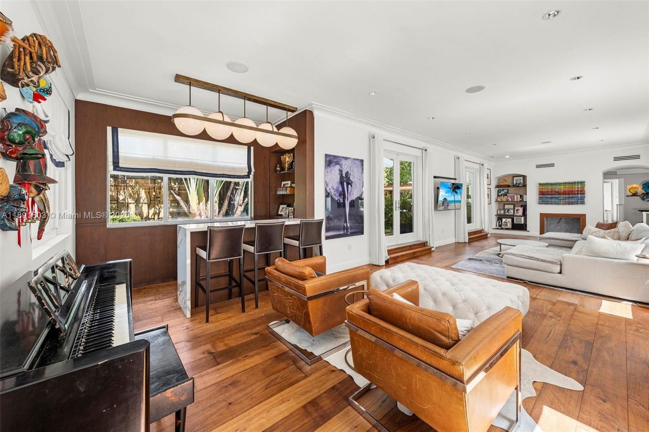 2701 N Bay Rd, Miami Beach, FL 33140 Photo