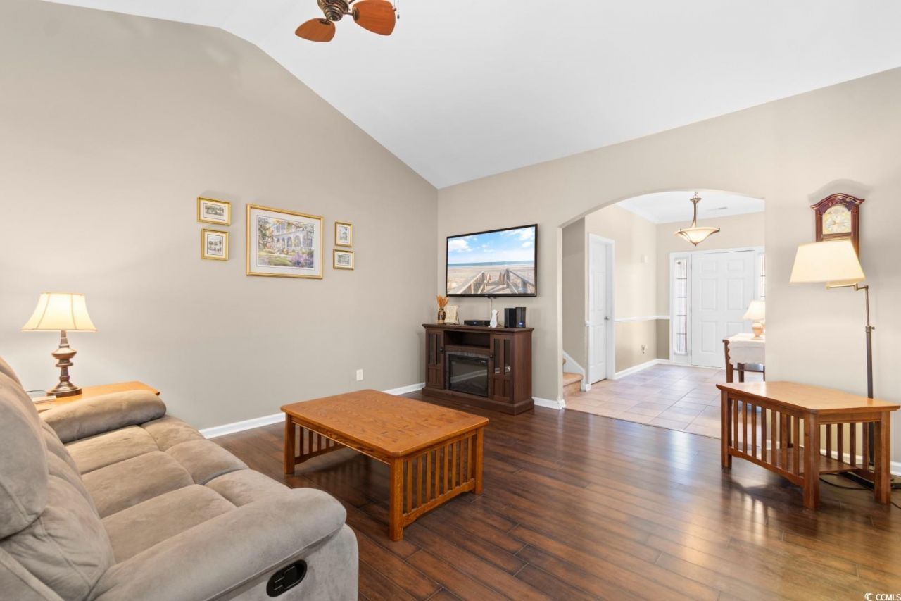 121 Carriage Lake Dr. Photo 13