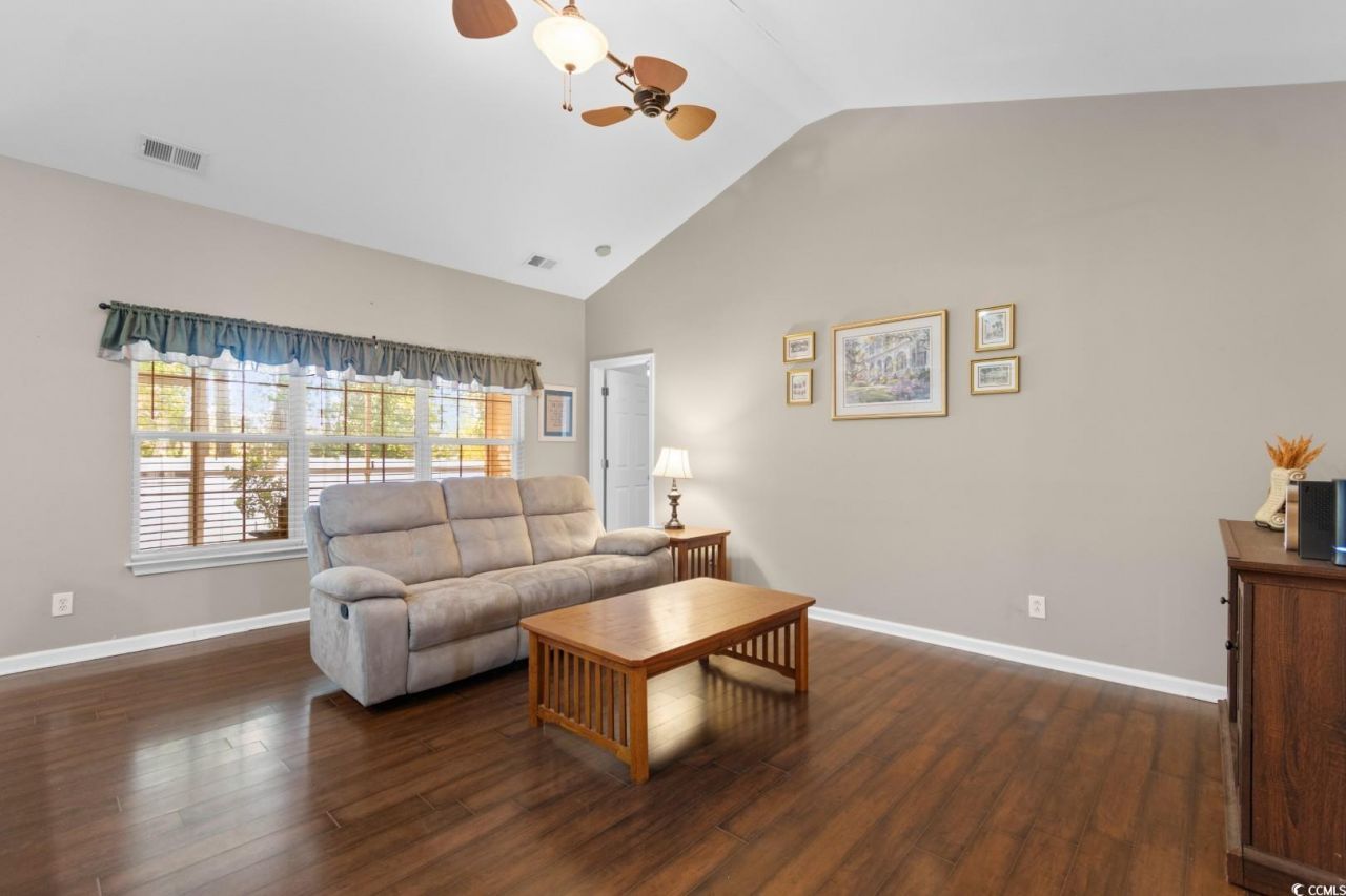 121 Carriage Lake Dr. Photo 14