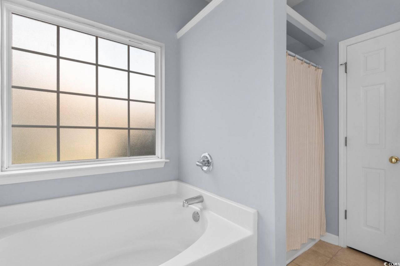 121 Carriage Lake Dr. Photo 18