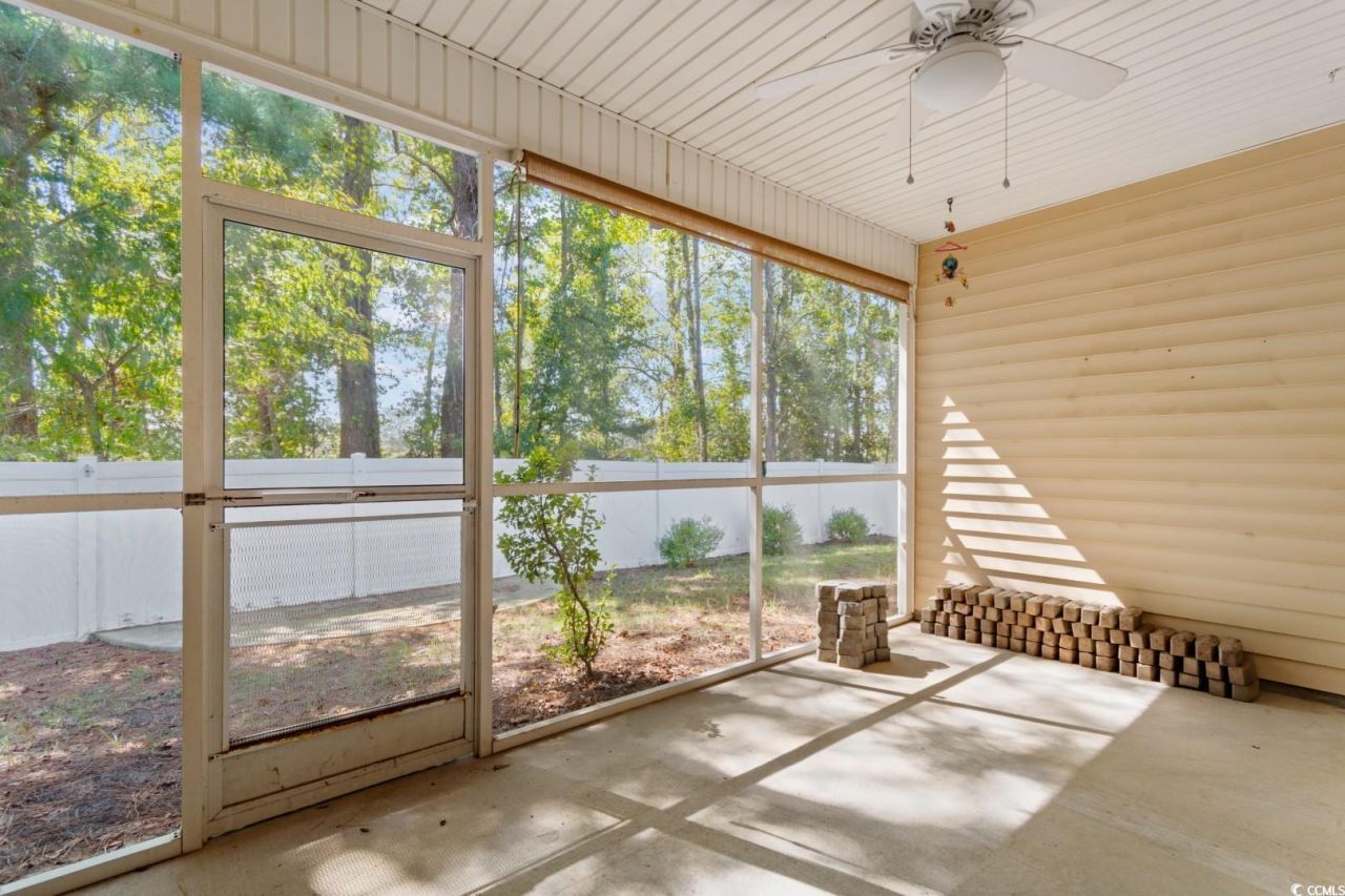 121 Carriage Lake Dr. Photo 28