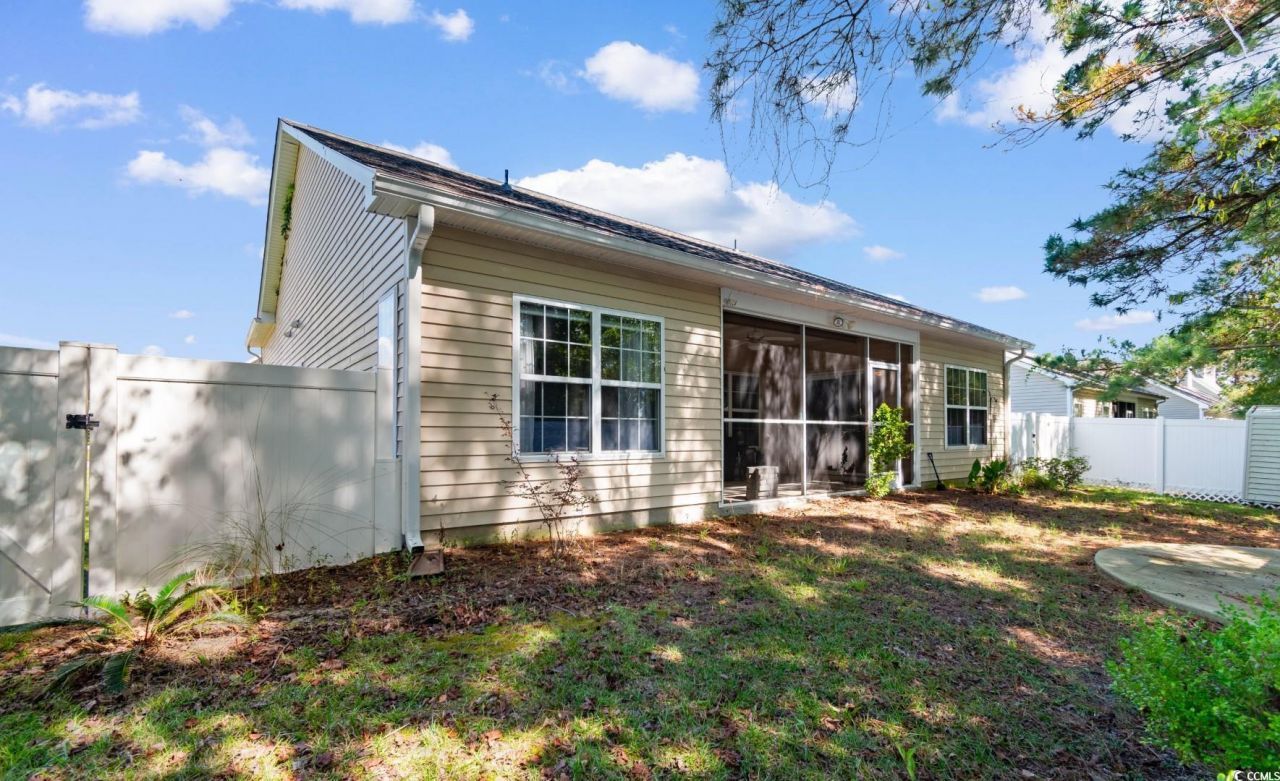 121 Carriage Lake Dr. Photo 32