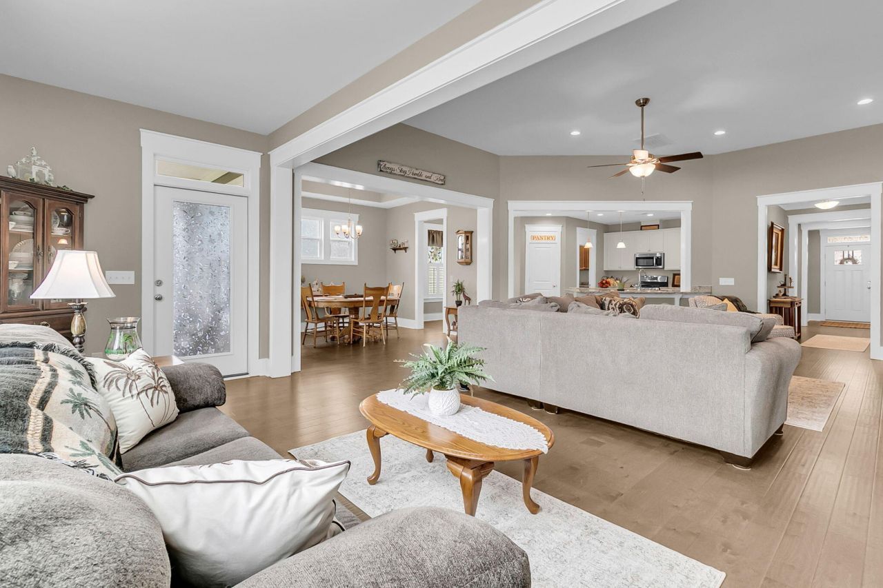 4029 Wood Violet Lane Photo 15