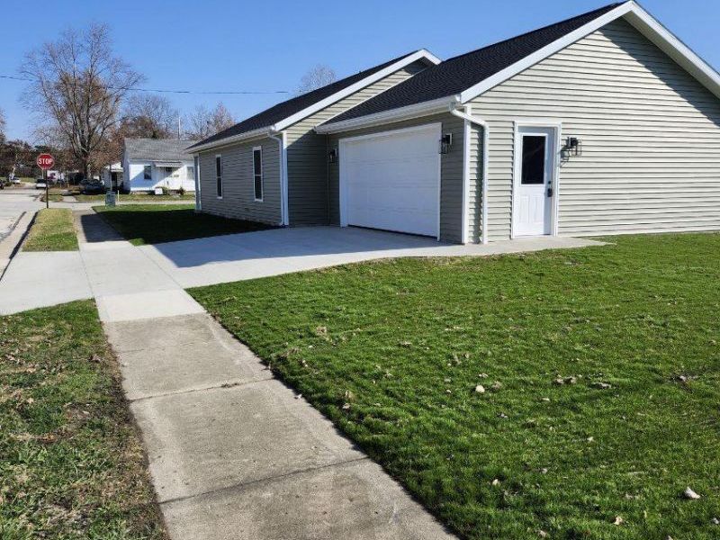 403 S Vine Street, Saint Marys, OH 45885 Photo 4