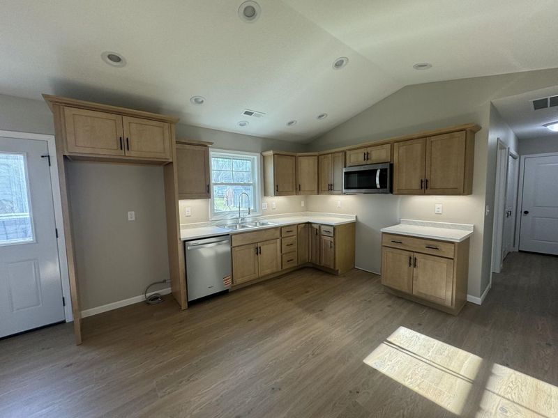 403 S Vine Street, Saint Marys, OH 45885 Photo 6