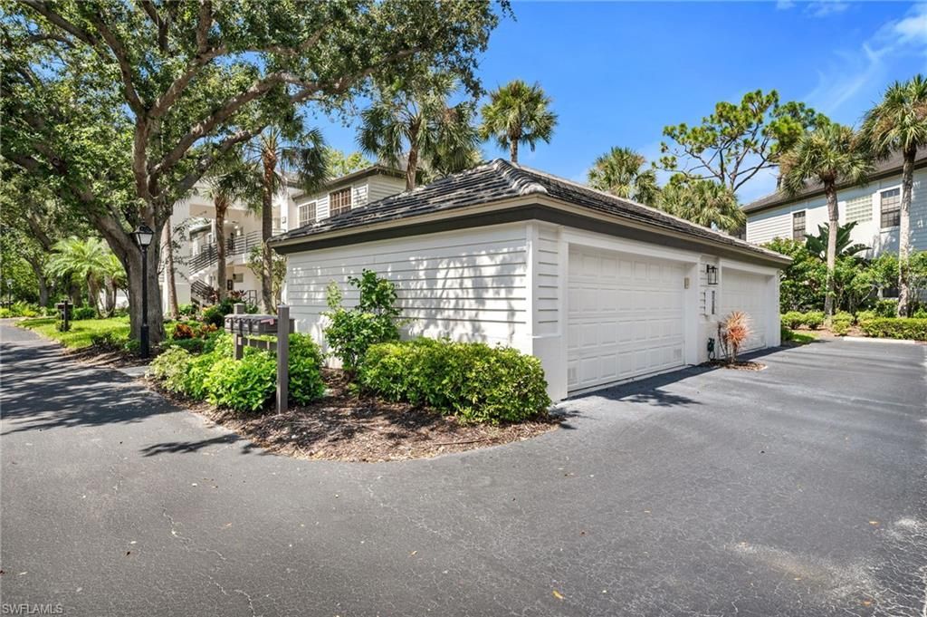 27026 Oakwood Lake Dr, Unit 202, Bonita Springs, FL 34134 Photo