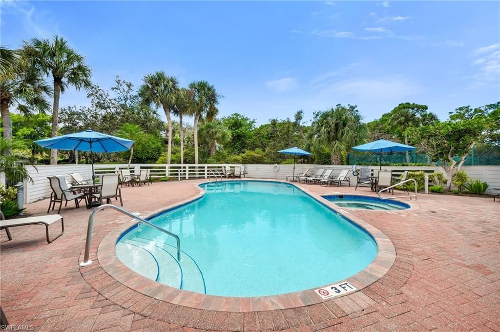 27026 Oakwood Lake Dr, Unit 202, Bonita Springs, FL 34134 Photo