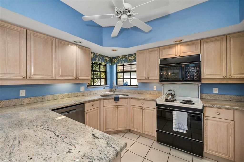 27026 Oakwood Lake Dr, Unit 202, Bonita Springs, FL 34134 Photo