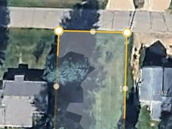 206 Emmett, Byron Vlg, MI 48418