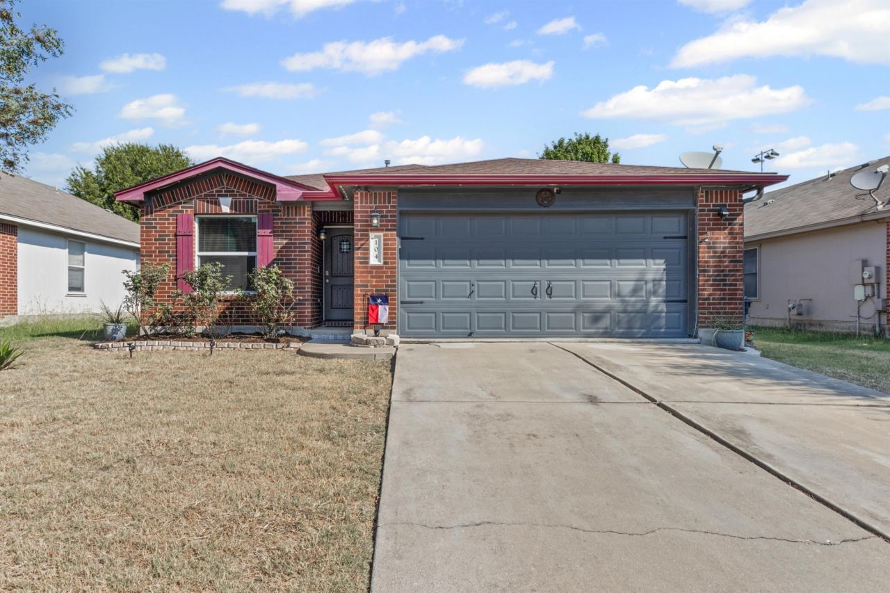 104 Will Ln, Hutto, TX 78634 Main Photo