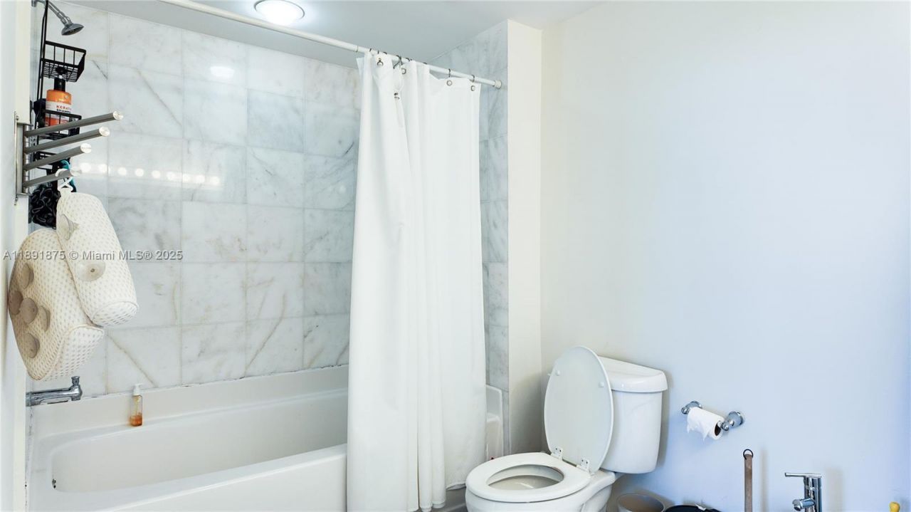 601 NE 36th St, Unit 2206, Miami, FL 33137 Photo