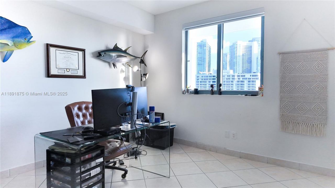 601 NE 36th St, Unit 2206, Miami, FL 33137 Photo