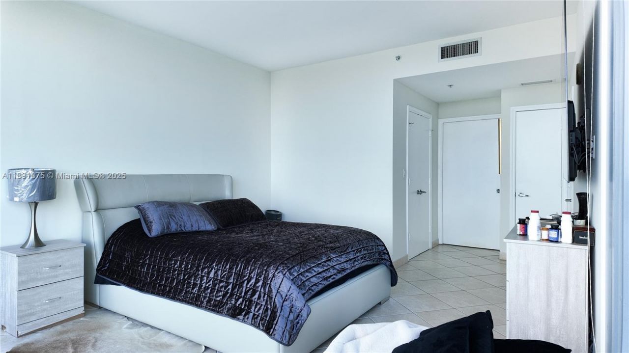 601 NE 36th St, Unit 2206, Miami, FL 33137 Photo