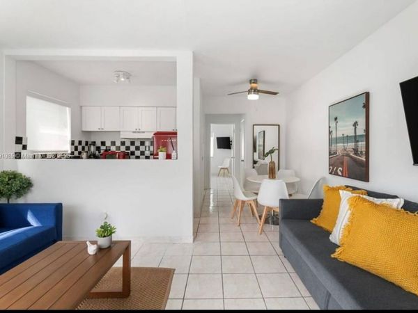 7721 Harding Ave, Unit 8, Miami Beach, FL 33141