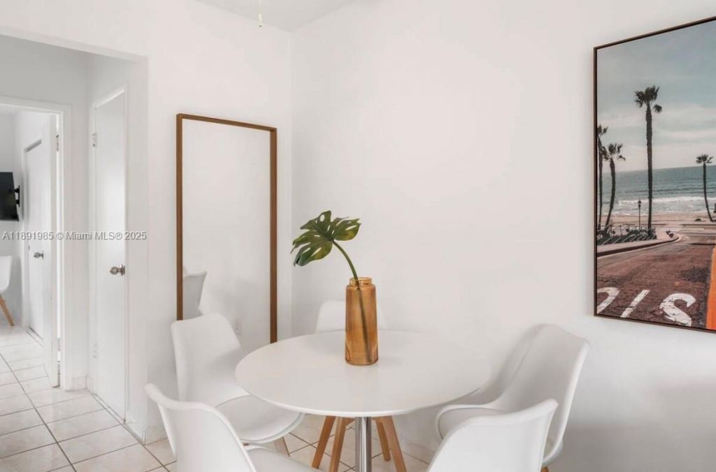 7721 Harding Ave, Unit 8, Miami Beach, FL 33141 Photo