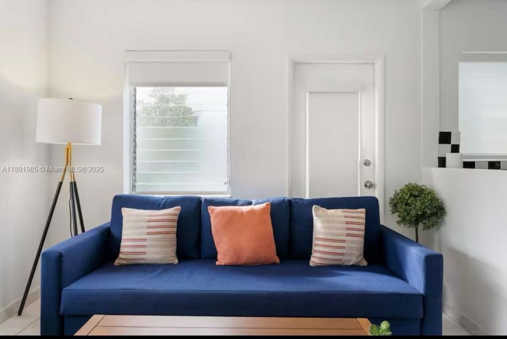 7721 Harding Ave, Unit 8, Miami Beach, FL 33141 Photo