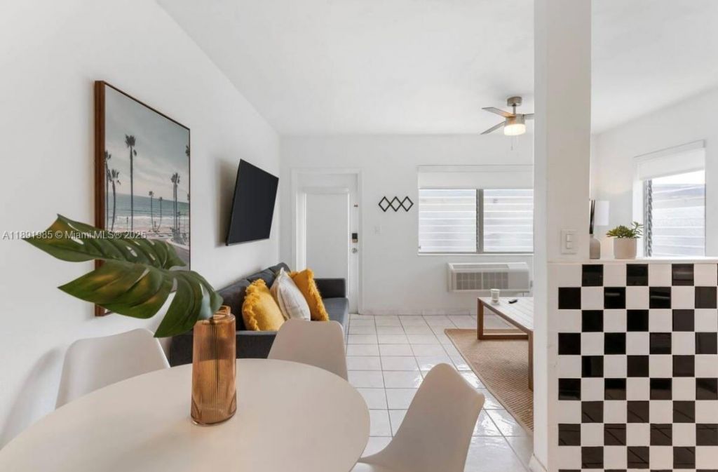 7721 Harding Ave, Unit 8, Miami Beach, FL 33141 Photo